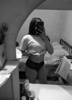 Brenda amiga putita me manda nudes 19