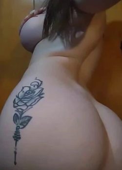 Florencia Micaela culona tocandose todita 12