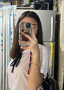 Nenita con videos caseros enseñando como se masturba. 20