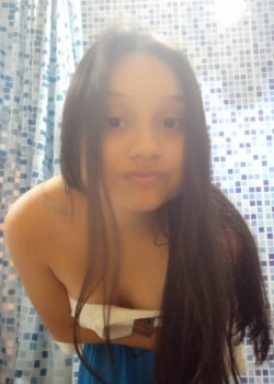 Putita crece y le agarra gusto a las nudes. 22