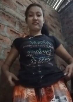 Inocente que no rompe ni un plato y termina haciendo video. 12