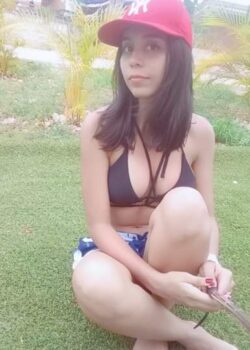 Alondra Rodriguez con fotos y nudes. 11