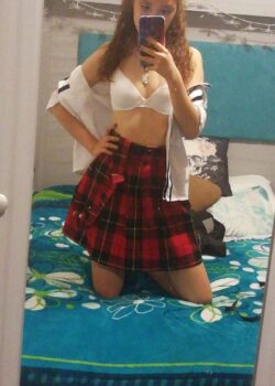 Johana Pelirroja abierta para videos ricolinos. 18