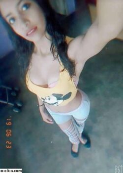 Flaca Emili con pack casero filtrado. 21