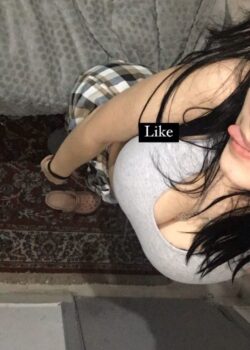 Putita chupa verga 13