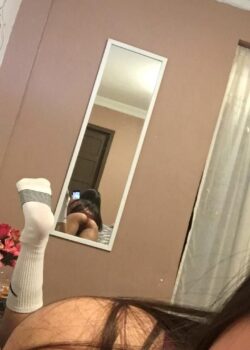 Encantadora joven bien ardiente 19