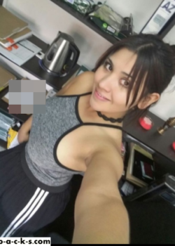 Pack de fotos + nudes de esta linda 19