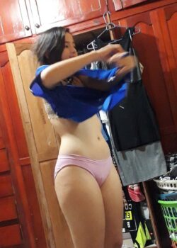 Mi amiga viene a mi casa y se va cogidita 21