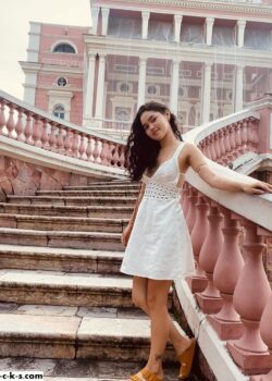 Videos de la novia tímida que le pasa por whatsaap. 12