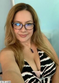 Madurita rica que le gusta que le detonen a cada rato. Videos+ 15