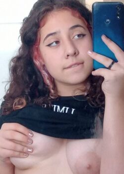 Se filtra el pack de pendeja de 18 años 19