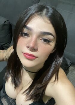 Pendeja trola tetona se filtran sus fotos enseñando todo 23