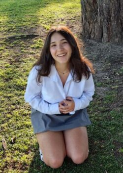 Pendeja colegiala se filtran sus fotos atrevidas con uniforme 20