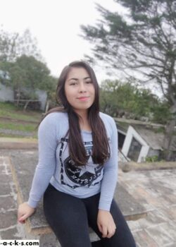 Linda chavita tocándose bien rico 15