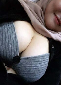 Tetona asiática bien hot 3