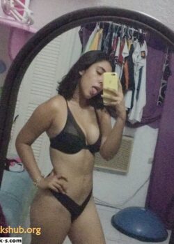 Flaquita detona sin piedad se le filtran los videos. 15