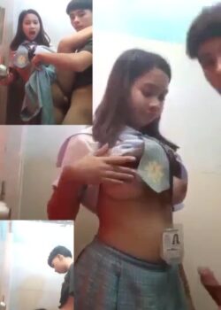 Culeandome rico a compañera en el baño 10