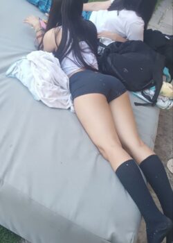Me la cojo toda a la amiguita de mi hermana 5