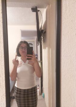 Pendeja colegiala se filtra su pack casero y completo 23